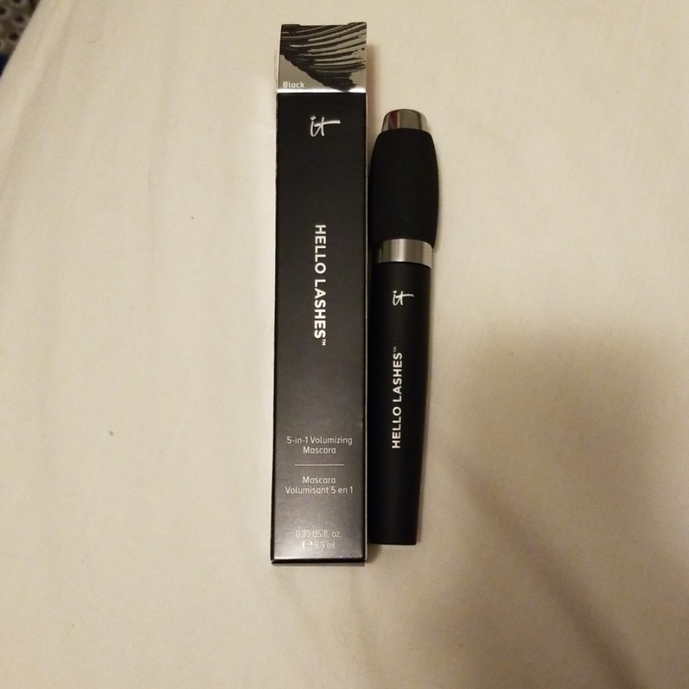 *New* it Hello Lashes Mascara